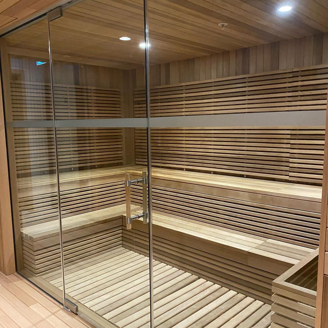 SaunaCore Custom Sauna Isometric Glass Front